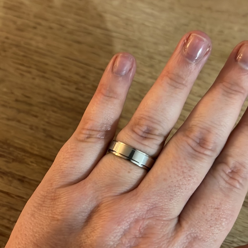 NEW - Size 9 - 💍 Anti-Anxiety Ring - Picture 2 of 8